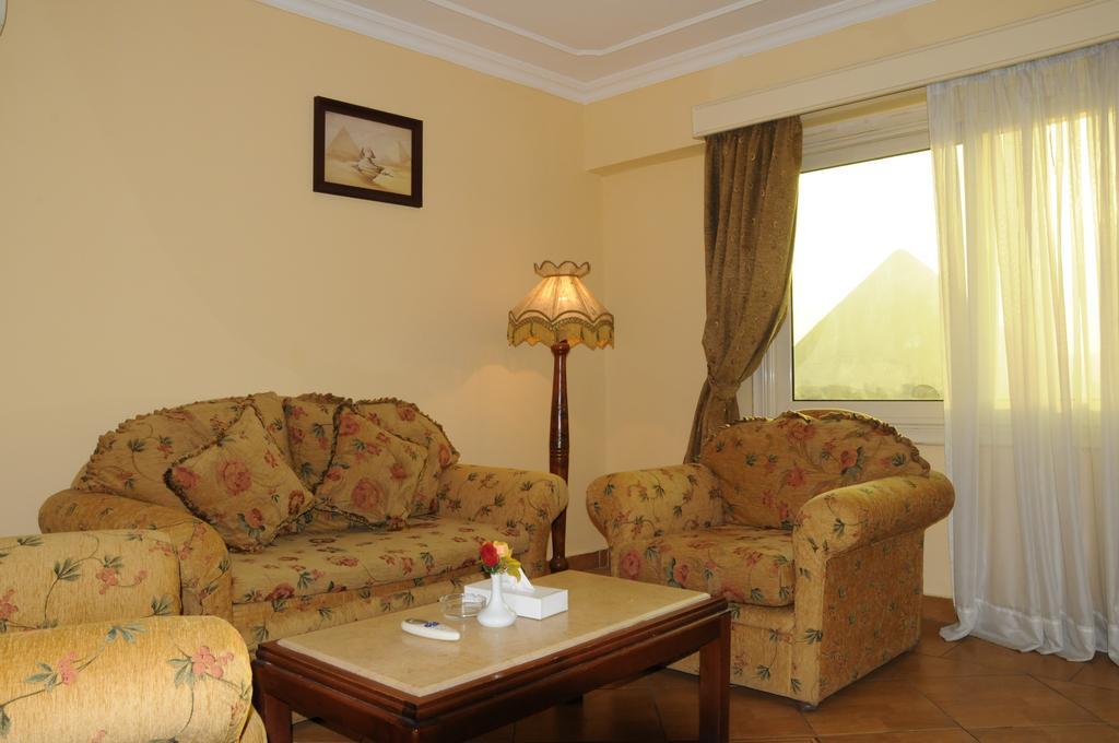 Tiba Pyramids Hotel Giza Chambre photo