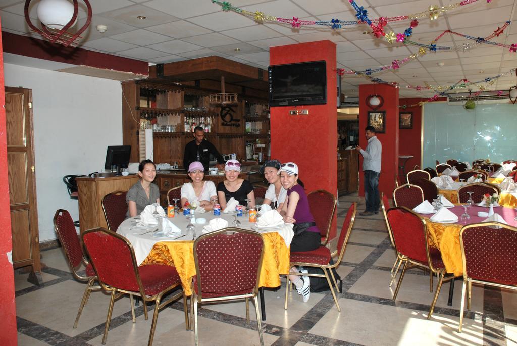 Tiba Pyramids Hotel Giza Extérieur photo